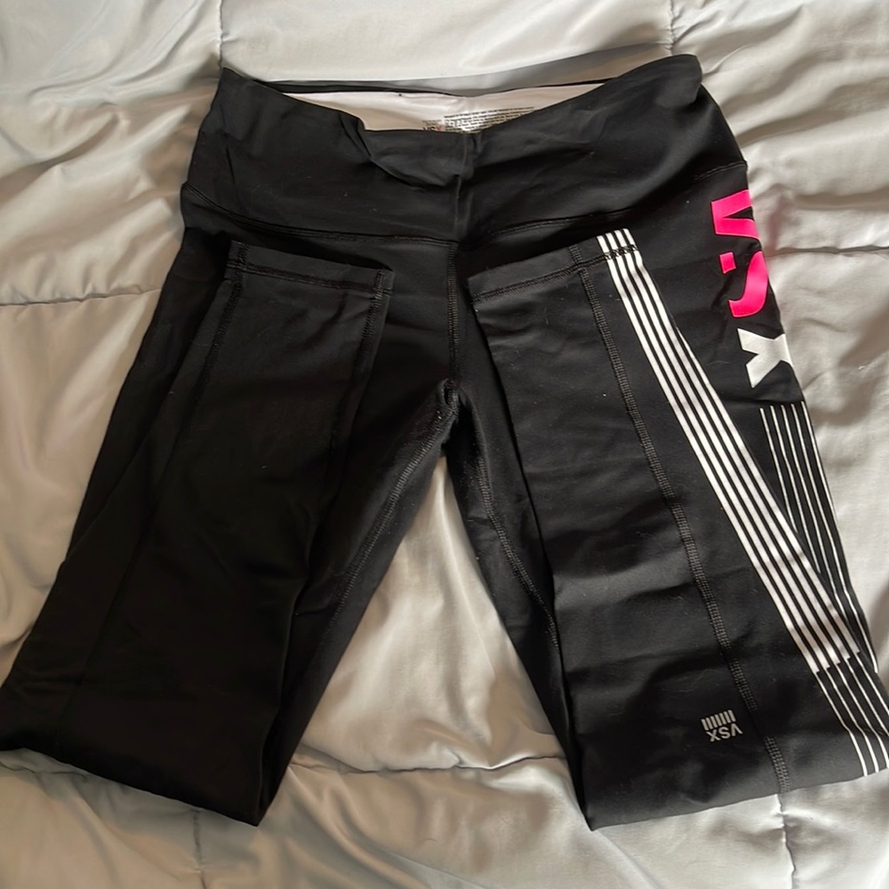 Knockout by Victoria leggings